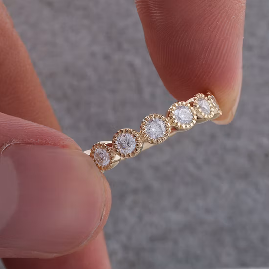 Milgrain Moissanite Band Demi Éternité Alliance Lunette Ensemble Accent Moissanite Bague 10K Or Jaune Pile Alliance